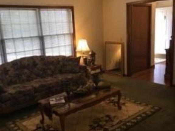 5th image of 315 Arrow Ln