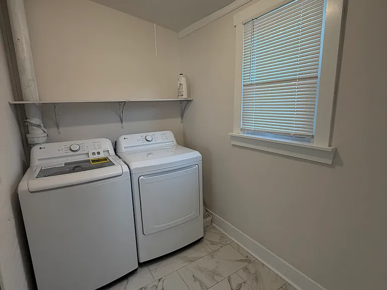 5758 Cedar Ave #1 — Photo 11