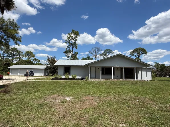 800 6th St SE, Naples, FL 34117