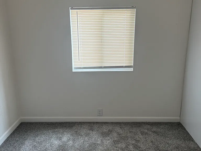 1601 E Locust Rd #222 — Photo 13