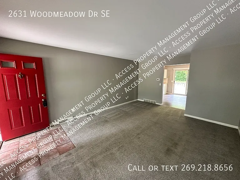 2631 Woodmeadow Dr SE — Photo 2