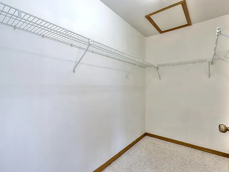 280 Braeburn Cir — Photo 23