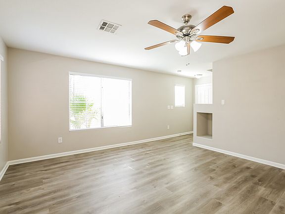 4th image of 63 Belle Maison Ave