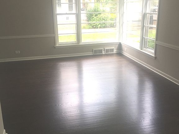 4th image of 12 N Prospect Ave