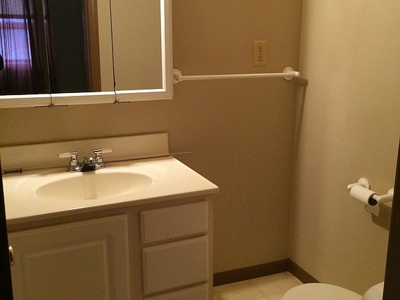 3rd image of 119 2nd St #1