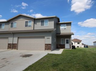 100 Mulberry Loop, Minot, ND 58703