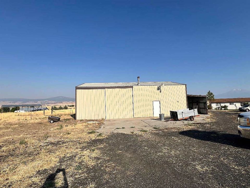 2nd image of 6616 Shelley Rd