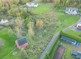 647 Atkins St, Middletown, CT 06457