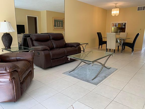 5th image of 3605 S Ocean Boulevard #105
