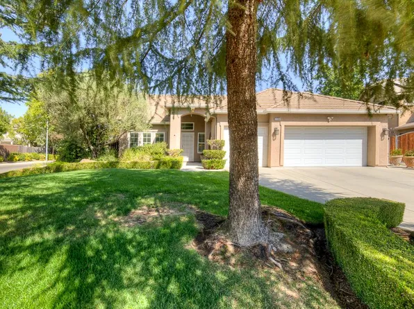 2168 E Pinehurst Ave, Fresno, CA 93730