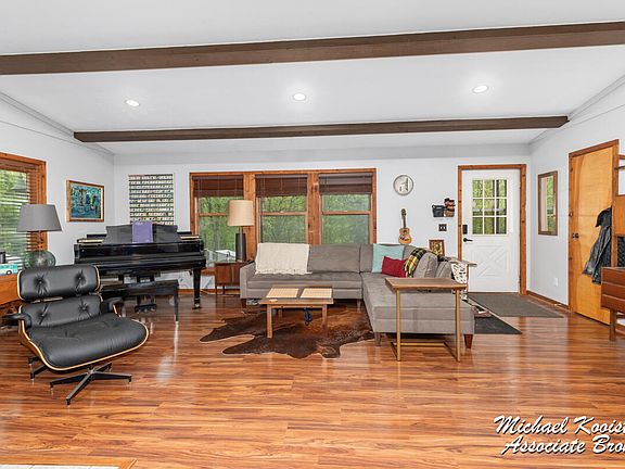 4th image of 13901 Oberley Dr SE