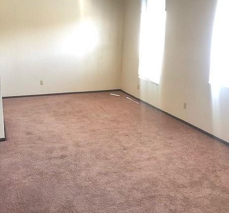 2nd image of 1630 W Park Dr APT B