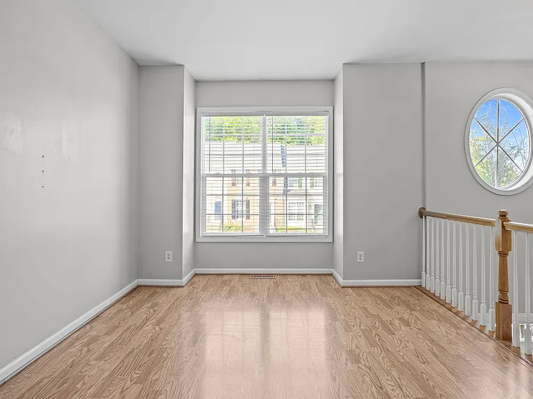 4718 Longhill Ln — Photo 11