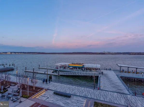 310 Strand St Unit 407, Alexandria, VA 22314