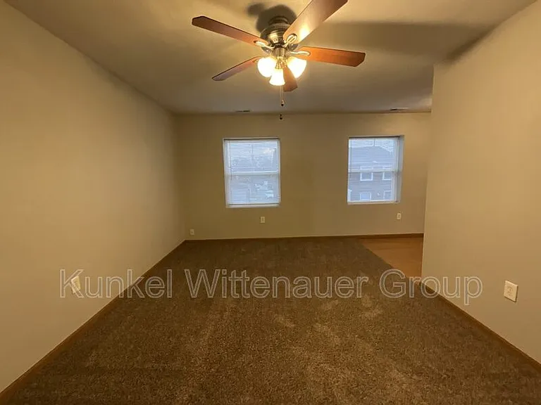 1810-12 Jamestown Rd — Photo 5