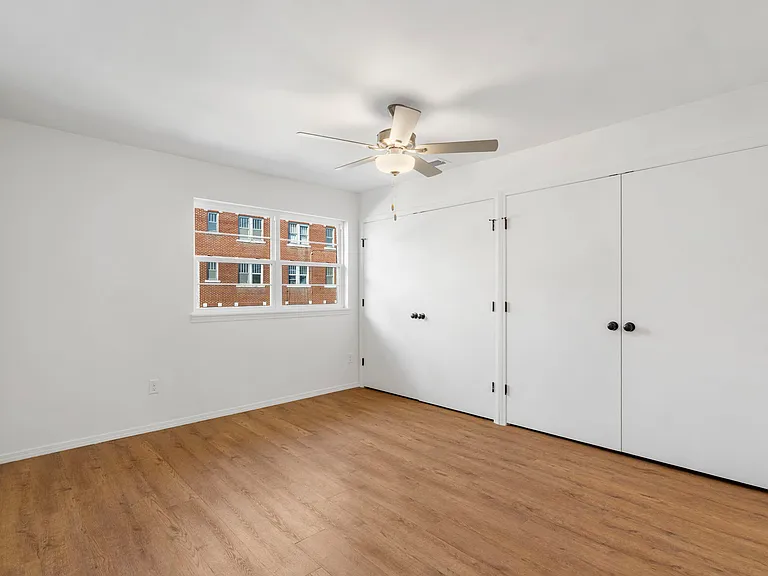 Embassy Apartments — Photo 15