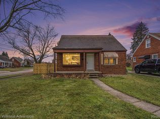 1484 Orchard Ln, Dearborn Heights, MI 48125