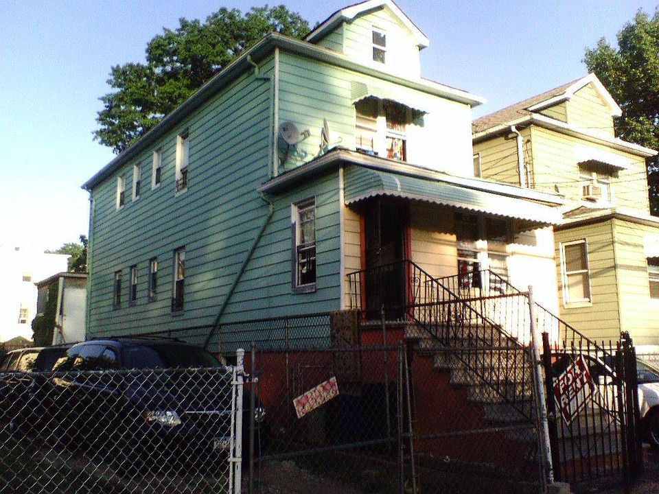 2nd image of 436 Taylor Ave