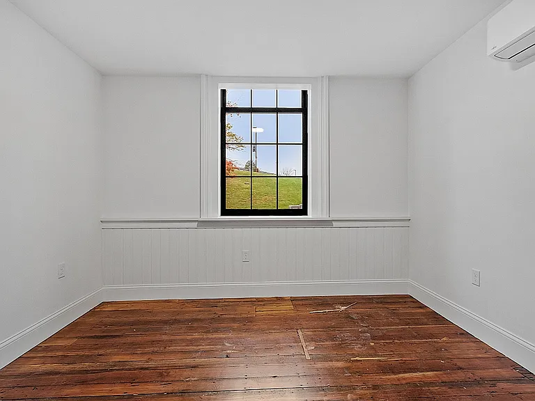 205 Summer St #3 — Photo 38