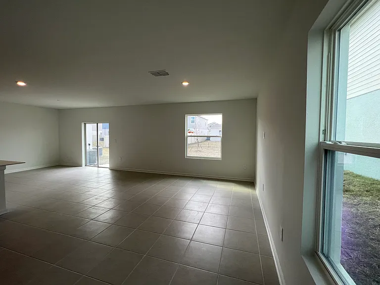 2170 Lasso Loop — Photo 32