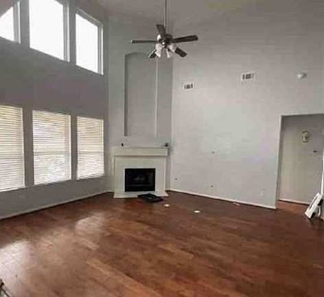Additional Living Room
