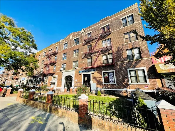 3045 Ocean Parkway image 1 of 2