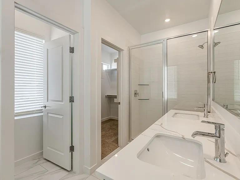 2540 NW 132nd Pl — Photo 21