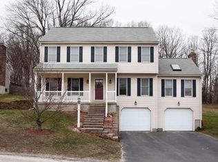 32 Meadow Ln, North Grafton, MA 01536
