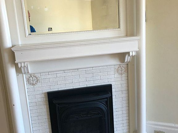 5th image of 603 Clayton St