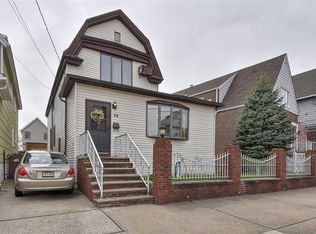 78 W 50th St, Bayonne, NJ 07002
