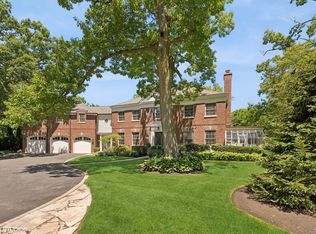 909 Old Green Bay Rd, Winnetka, IL 60093