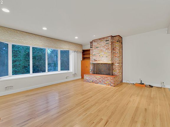 5th image of 12425 SE Alchar Dr