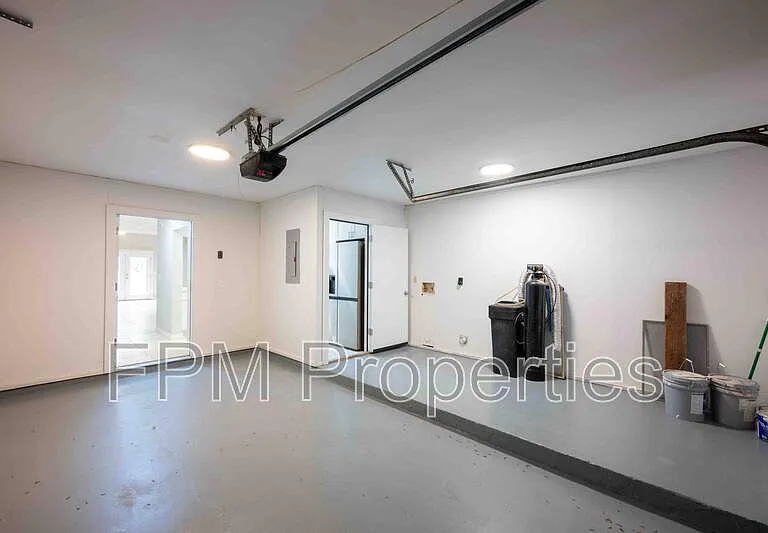 176 E Coast Dr — Photo 10