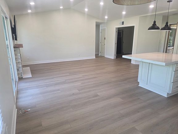 5th image of 23659 Latana Ct