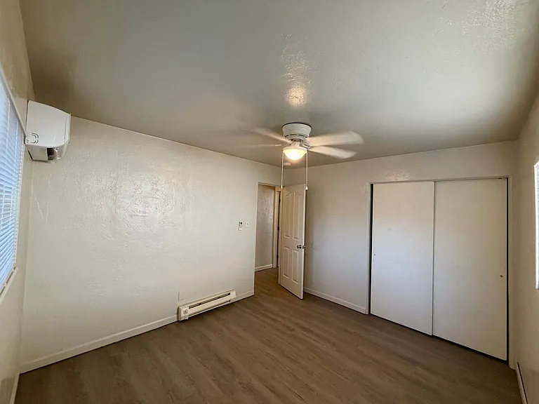 930 De Moll Dr — Photo 12