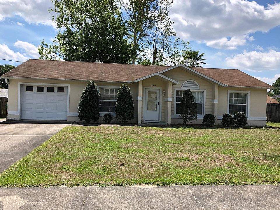 1st image of 850 Village Lake Dr N