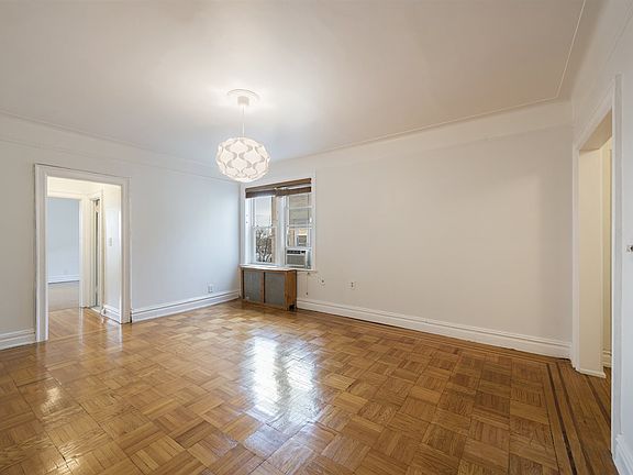2nd image of 63 Sherman Pl APT E10