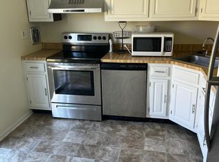 584 Wrensong Rd APT A, Morrisville, PA 19067