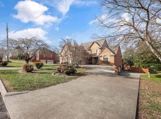 110 Brentwood Pl, Lenoir City, TN 37772