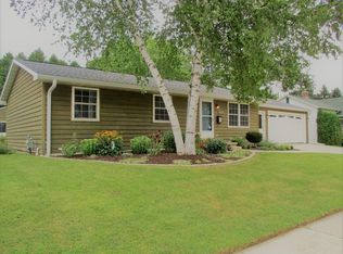 1610 Jackson St, Manitowoc, WI 54220