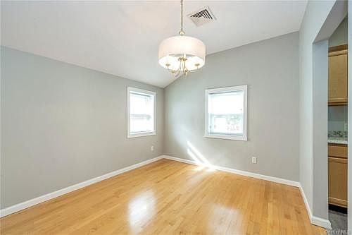 5th image of 84 Highland Ave Unit 2