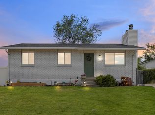 7223 W Gardenia Ave S, Magna, UT 84044