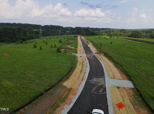 16 Magpie Ln, Hillsborough, NC 27278