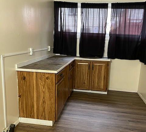 5th image of 908 Avondale St #908