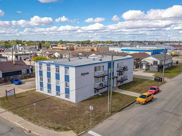 10802 99th St #8, Grande Prairie, AB T8V 2H5