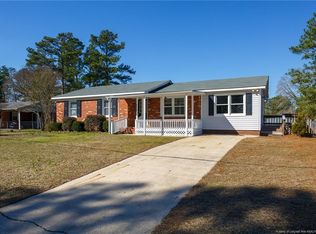 6356 Waldos Beach Rd, Fayetteville, NC 28306