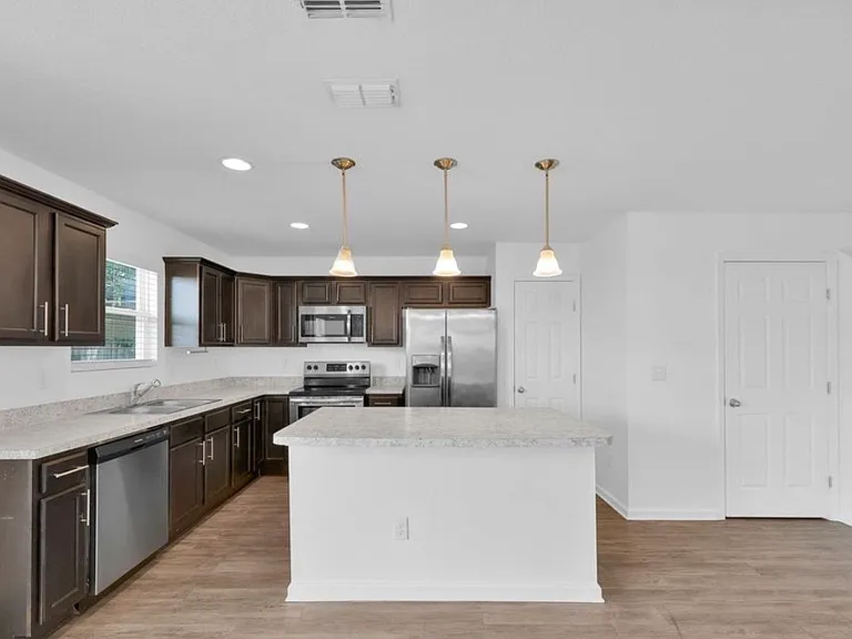 8105 Oden Ave — Photo 5