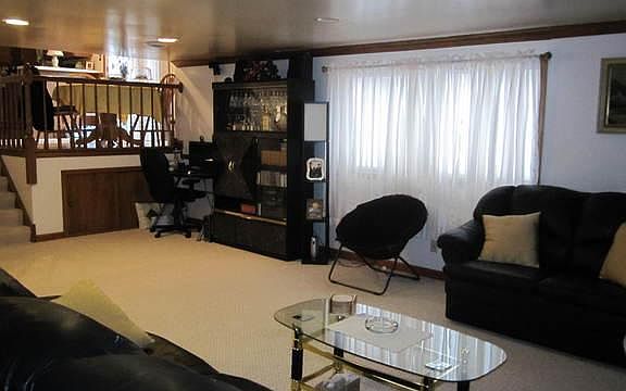 2nd image of 7613 W 170th St