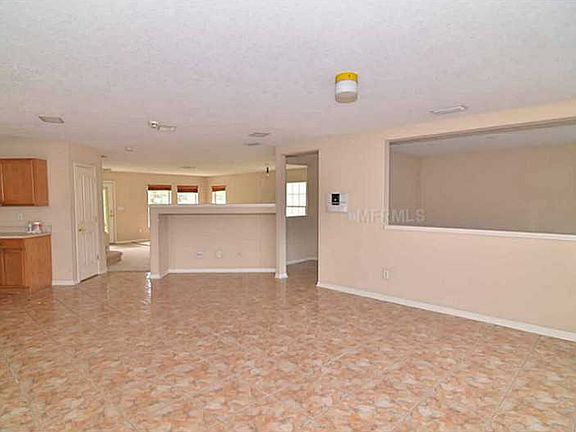 4th image of 408 Vine Cliff St