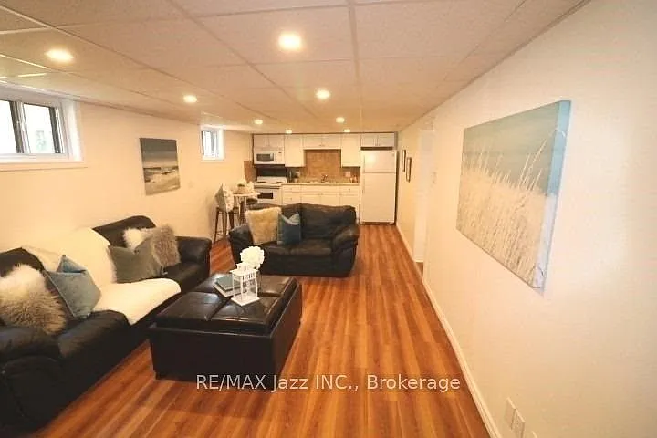1235 Somerville St #LOWER — Photo 5